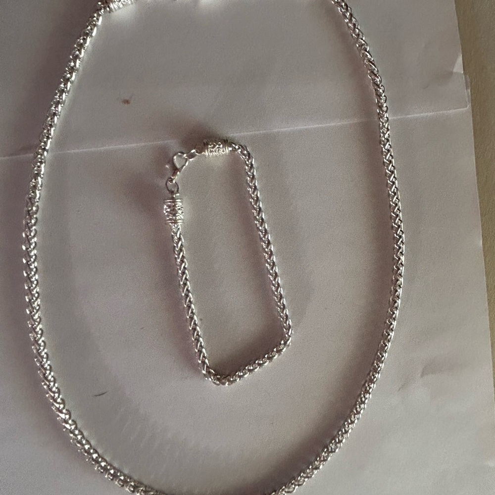925 Stunning Sterling Silver Necklace and Bracelet Set